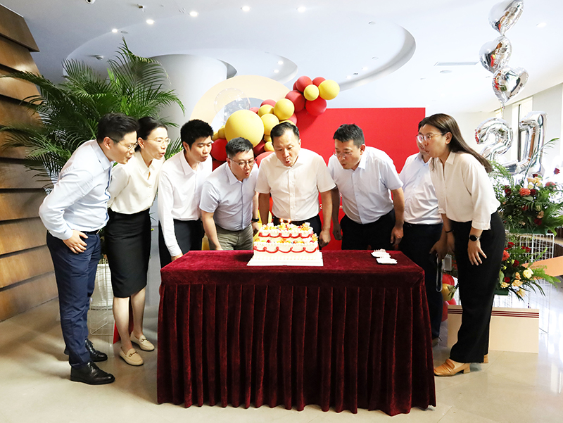 二十一载 智造未来丨贺壹定发股份廿一诞辰，再启新篇